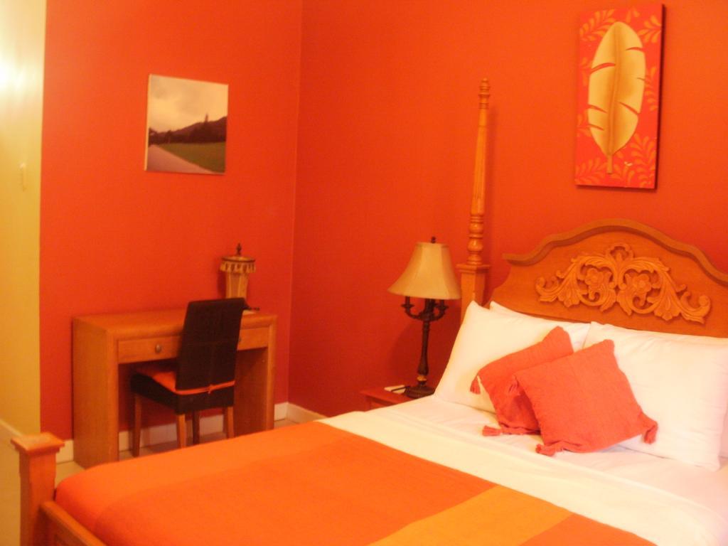 Inn Flight Suites Piarco Esterno foto